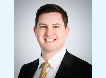 Portrait of Pacifica litigation attorney Galen Knowles